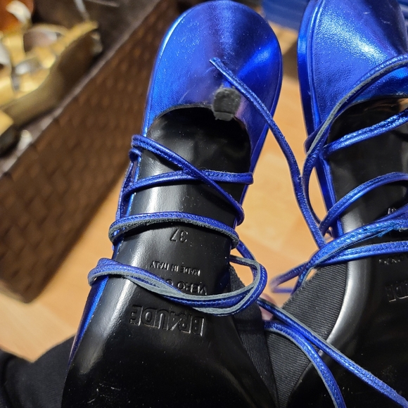 Women's lace up heels - Picture 4 of 4